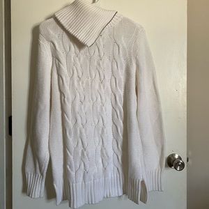 Long White Liz Clairborne Sweater - XL